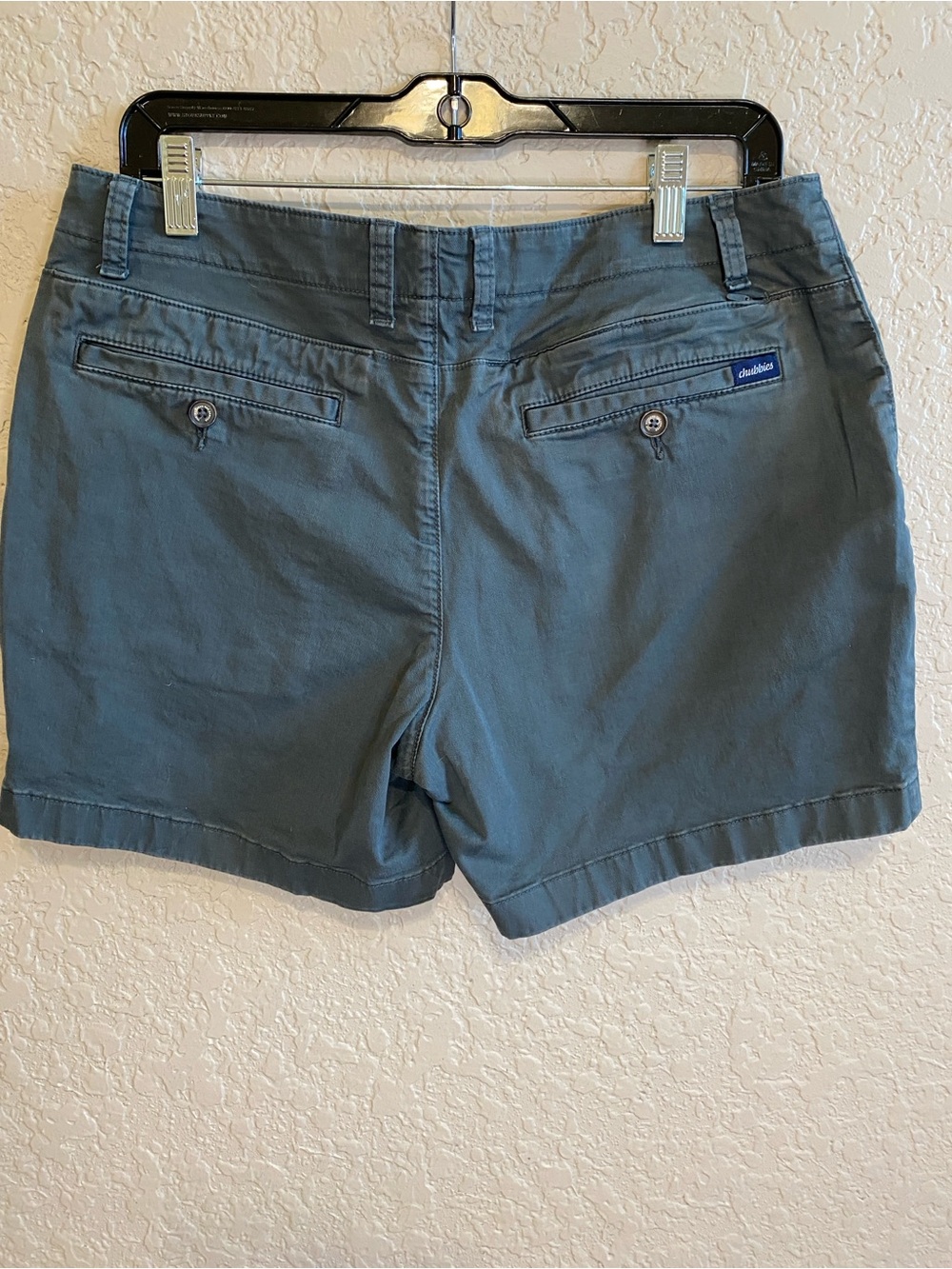 Chubbies Men’s Khakinator Shorts size 32 charcoal